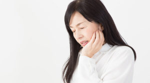 インプラント周囲炎のメカニズム